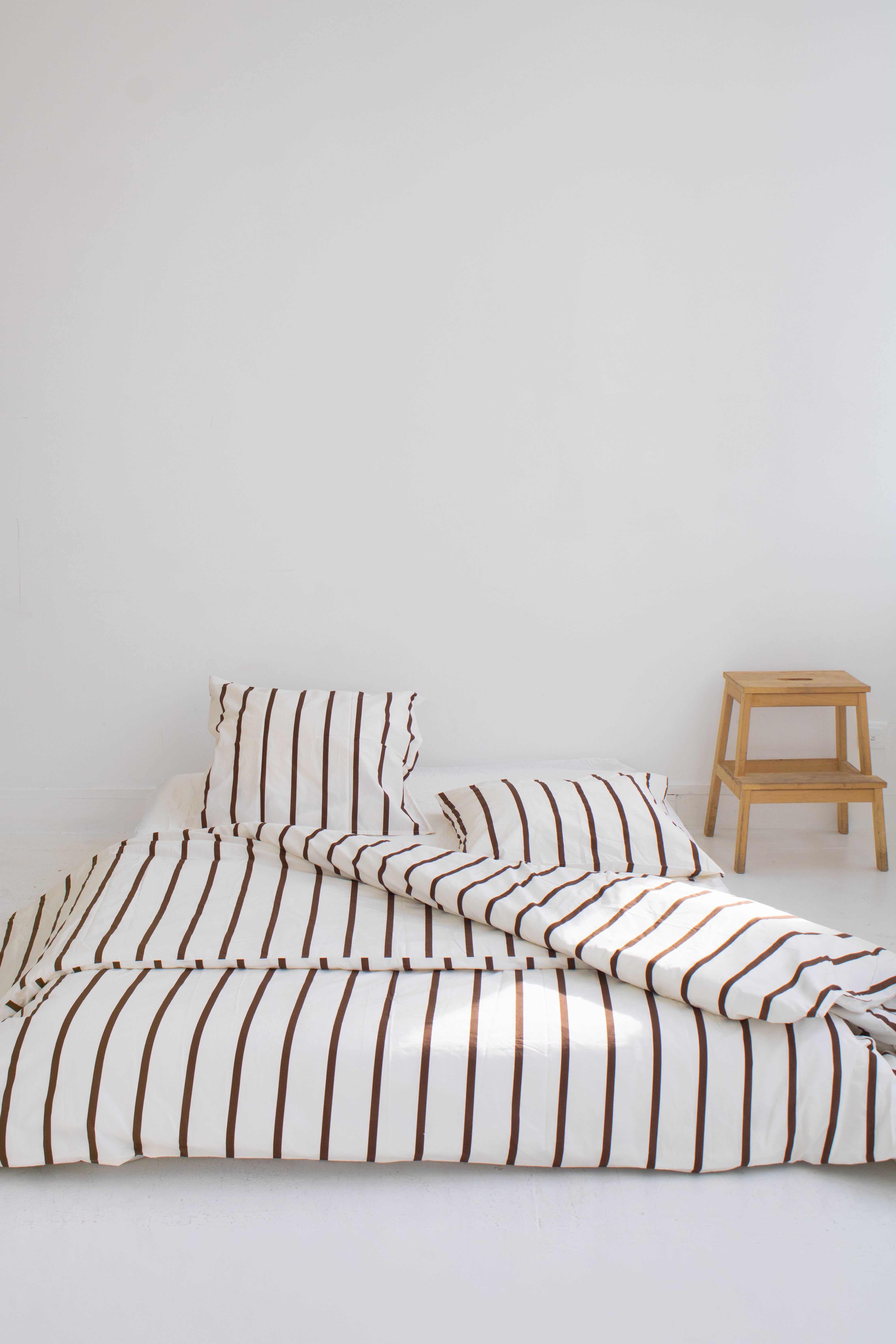 washed percale duvet cover – chocolate stripes